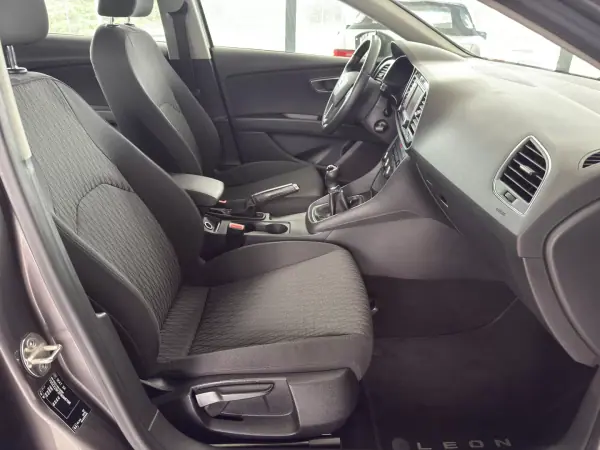 SEAT Leon ST 2014 - 9990 EUR, 189997 km - AUTO.MOTO.pt - 189997km - foto 10 de 23