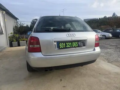 Audi A4 Avant 2001 - 2250 EUR, 372500 km - 372500km - foto 8 de 17