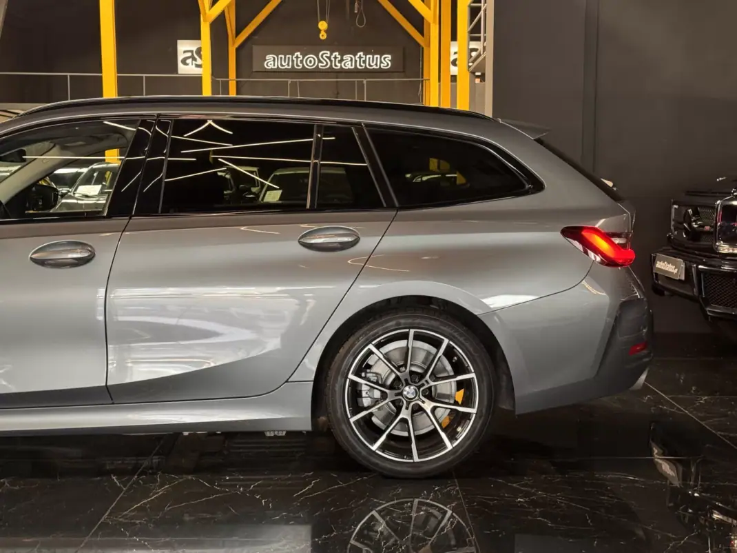 BMW 320 2023 - 31990 EUR, 75900 km - AUTO.MOTO.pt - 75900km - foto 9 de 36