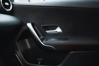 Mercedes-Benz A 180 2021 - 29900 EUR, 95000 km - AUTO.MOTO.pt - 95000km - foto 23 de 26