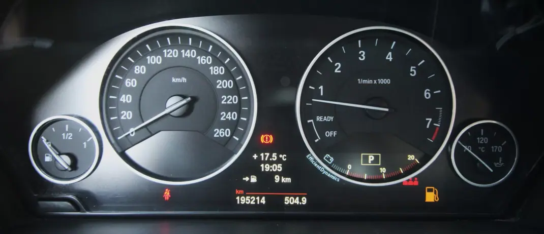 BMW 335 2013 - 21990 EUR, 195000 km - 195000km - foto 39 de 46