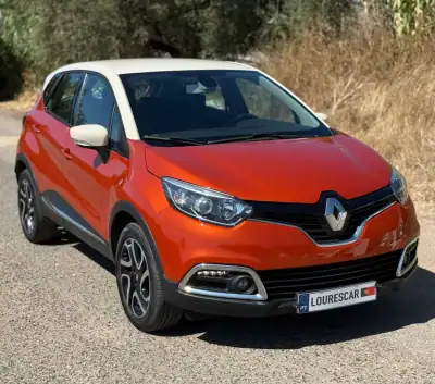 Renault Captur 2016 - 11900 EUR, 102000 km - AUTO.MOTO.pt - 102000km - foto 47 de 50