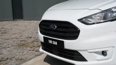 Ford Transit Connect 2022 - 18999 EUR, 62000 km - AUTO.MOTO.pt - 62000km - foto 6 de 19