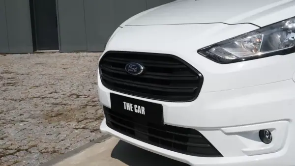 Ford Transit Connect 2022 - 18999 EUR, 62000 km - AUTO.MOTO.pt - 62000km - foto 6 de 19