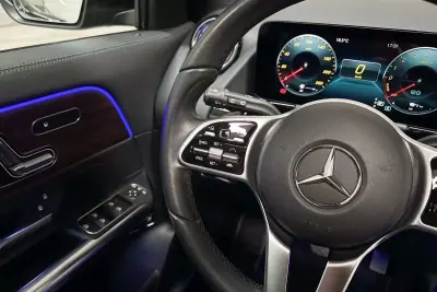 Mercedes-Benz GLA 250 2021 - 33950 EUR, 52396 km - AUTO.MOTO.pt - 52396km - foto 53 de 60
