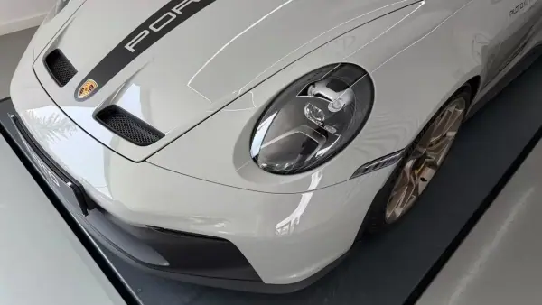 Porsche 992 2023 - 229990 EUR, 6875 km - AUTO.MOTO.pt - 6875km - foto 2 de 42