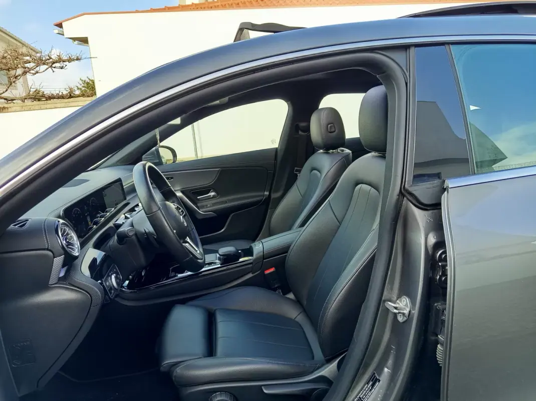 Mercedes-Benz CLA 250 2022 - 28990 EUR, 46200 km - AUTO.MOTO.pt - 46200km - foto 14 de 27