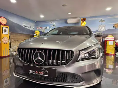 Mercedes-Benz CLA 180 2018 - 21500 EUR, 179900 km - AUTO.MOTO.pt - 179900km - foto 2 de 25