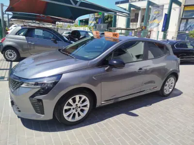 Renault Clio 2024 - 17950 EUR, 38388 km - AUTO.MOTO.pt - 38388km - foto 3 de 21