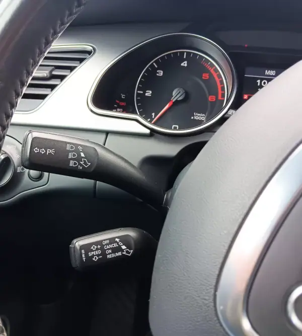 Audi A5 Sportback 2011 - 17500 EUR, 120459 km - AUTO.MOTO.pt - 120459km - foto 21 de 31