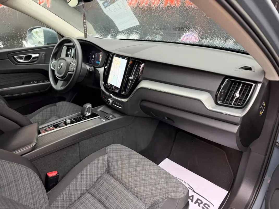 Volvo XC 60 2022 - 29750 EUR, 197509 km - AUTO.MOTO.pt - 197509km - foto 15 de 21
