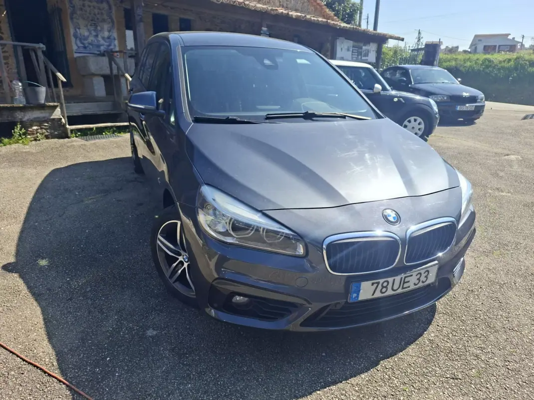 BMW 216 Gran Tourer 2018 - 17350 EUR, 130769 km - AUTO.MOTO.pt - 130769km - foto 2 de 26