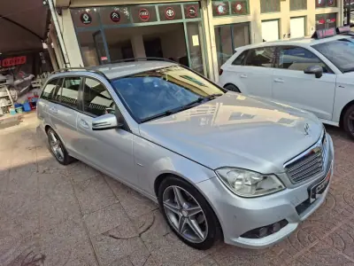 Mercedes-Benz C 200 2011 - 11500 EUR, 221260 km - AUTO.MOTO.pt - 221260km - foto 5 de 32