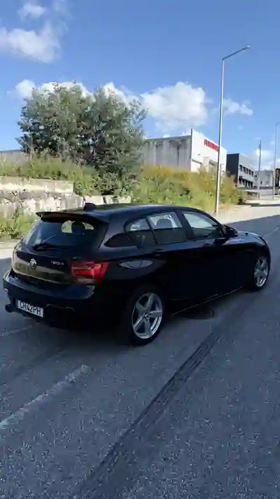 BMW 120 2014 - 17900 EUR, 115000 km - AUTO.MOTO.pt - 115000km - foto 5 de 17