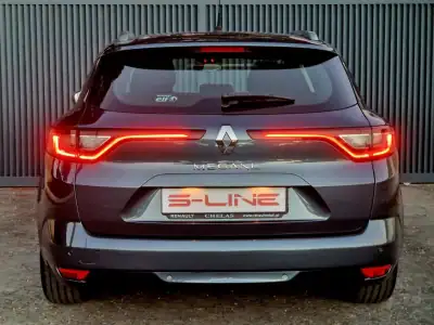 Renault Mégane Sport Tourer 2019 - 15990 EUR, 80068 km - AUTO.MOTO.pt - 80068km - foto 9 de 24