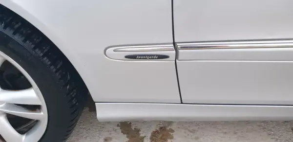 Mercedes-Benz CLK 220 2006 - 11990 EUR, 239000 km - AUTO.MOTO.pt - 239000km - foto 9 de 34