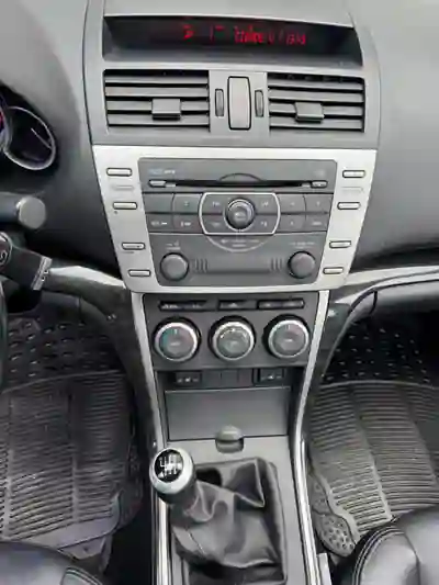 Mazda 6 2008 - 5900 EUR, 228000 km - foto 3 de 15