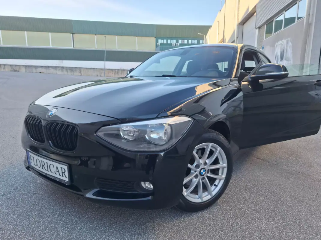 BMW 114 2013 - 9740 EUR, 179640 km - AUTO.MOTO.pt - 179640km - foto 1 de 15