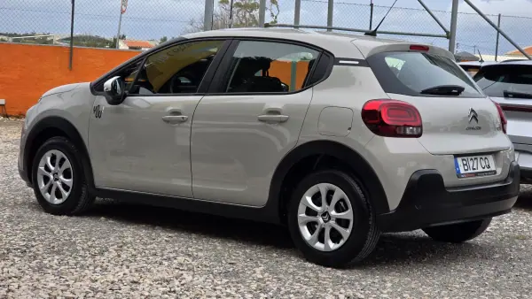 Citroën C3 2024 - 13950 EUR, 23450 km - AUTO.MOTO.pt - 23450km - foto 10 de 21