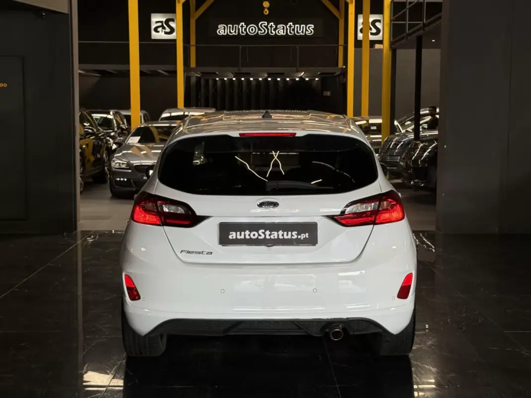 Ford Fiesta 2022 - 14990 EUR, 90159 km - AUTO.MOTO.pt - 90159km - foto 8 de 34