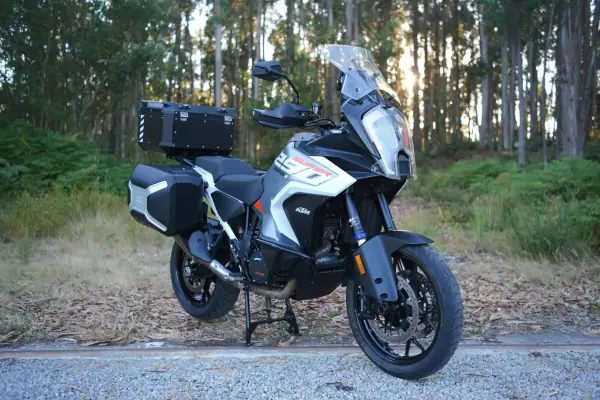 KTM 1290 Super Adventure 2023 - 17990 EUR, 32000 km - AUTO.MOTO.pt - 32000km - foto 7 de 46
