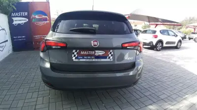 Fiat Tipo Station Wagon 2020 - 14350 EUR, 60939 km - AUTO.MOTO.pt - 60939km - foto 31 de 34