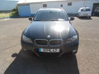 BMW 318 2011 - 318349km