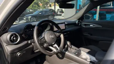 Alfa Romeo Tonale 2022 — foto 6 de 11