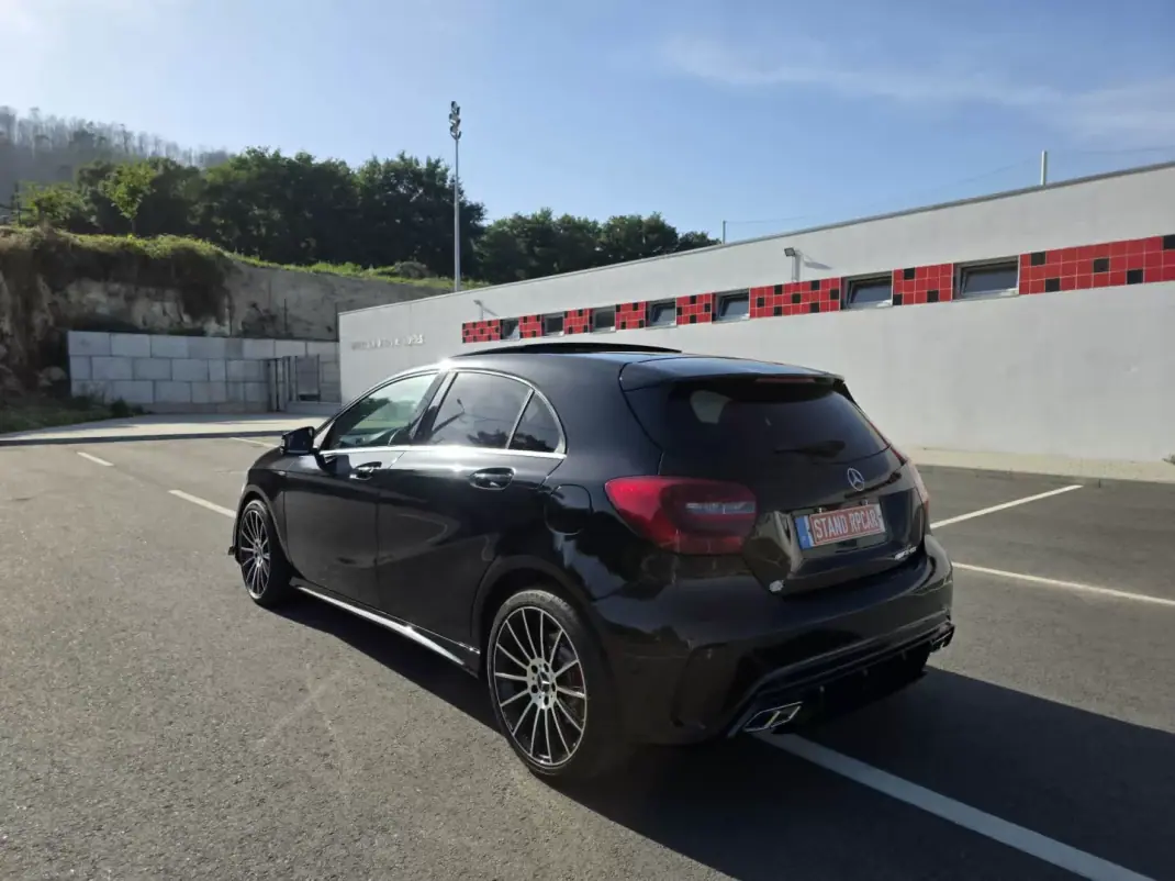 Mercedes-Benz A 220 2014 - 19490 EUR, 211000 km - AUTO.MOTO.pt - 211000km - foto 9 de 24