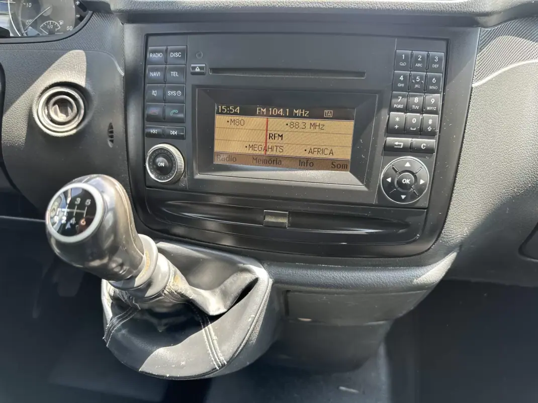 Mercedes-Benz Vito 2011 - 14900 EUR, 220000 km - 220000km - foto 19 de 20
