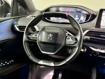 Peugeot 3008 2017 - 16950 EUR, 129000 km - AUTO.MOTO.pt - 129000km - foto 31 de 60