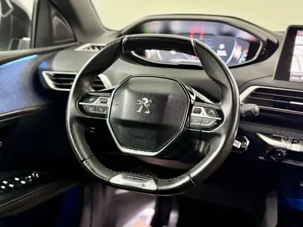 Peugeot 3008 2017 - 16950 EUR, 129000 km - AUTO.MOTO.pt - 129000km - foto 31 de 60