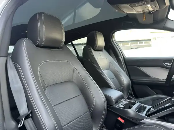 Jaguar I-Pace 2018 - 27900 EUR, 113000 km - AUTO.MOTO.pt - 113000km - foto 54 de 59