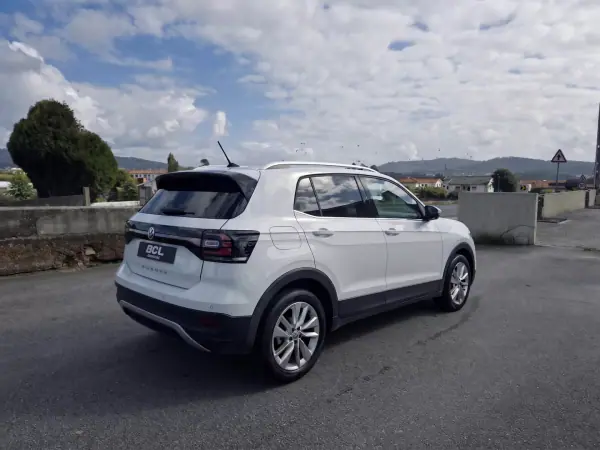 Volkswagen T-Cross 2019 - 18990 EUR, 100000 km - 100000km - foto 7 de 50
