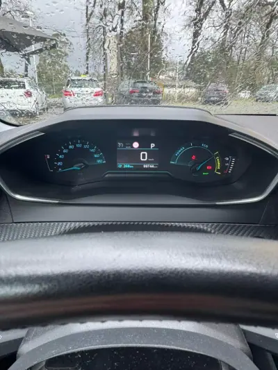 Peugeot e-208 2020 - 15000 EUR, 99692 km - AUTO.MOTO.pt - 99692km - foto 15 de 20