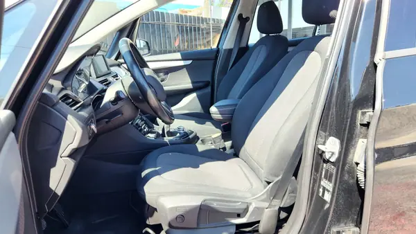 BMW 218 Gran Tourer 2016 - 13990 EUR, 216000 km - 216000km - foto 11 de 15