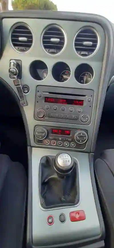 Alfa Romeo 159 Sportwagon 2008 - 6921 EUR, 195000 km - AUTO.MOTO.pt - 195000km - foto 11 de 15