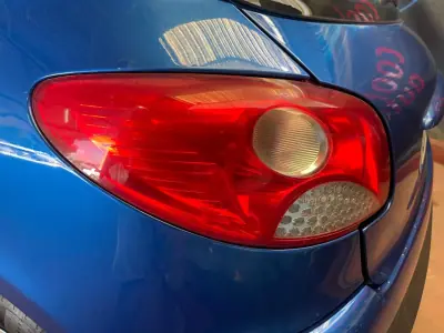Peugeot 206 2011 - 4999 EUR, 127000 km - AUTO.MOTO.pt - 127000km - foto 19 de 34