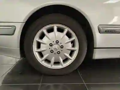 Mercedes-Benz E 220 2002 - 6500 EUR, 455000 km - AUTO.MOTO.pt - 455000km - foto 6 de 9