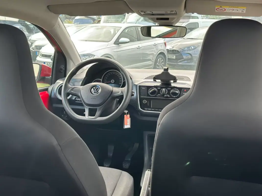 Volkswagen Up! 2022 - 11990 EUR, 82200 km - 82200km - foto 11 de 15