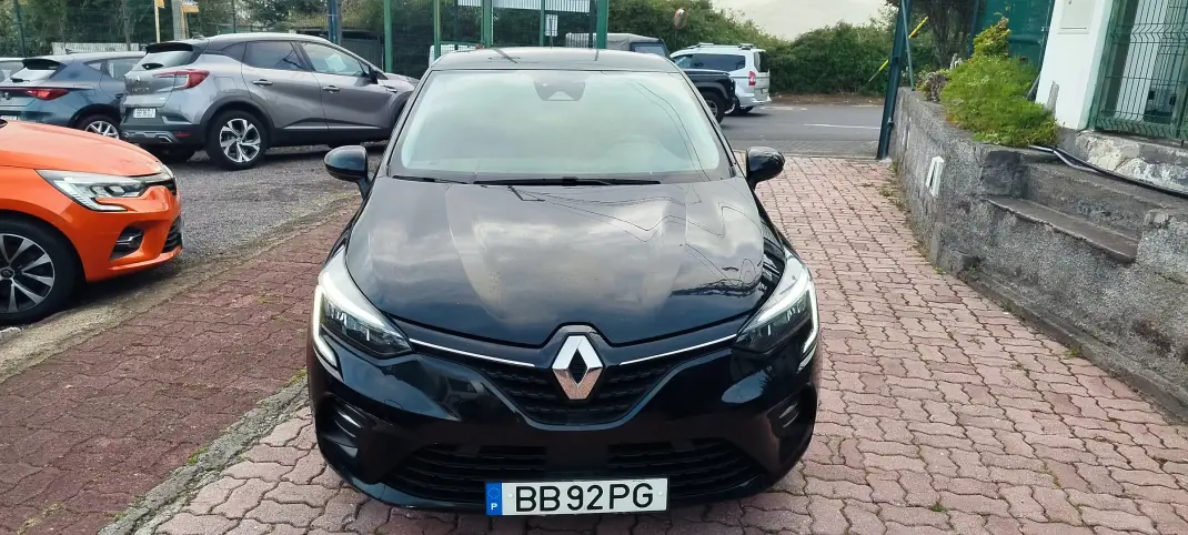 Renault Clio 2023 - 16750 EUR, 60000 km - AUTO.MOTO.pt - 60000km - foto 2 de 10