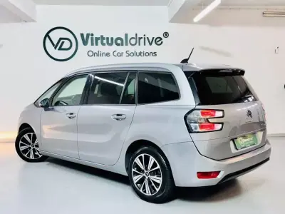 Citroën C4 Grand Picasso 2018 - 11500 EUR, 154000 km - AUTO.MOTO.pt - 154000km - foto 10 de 57