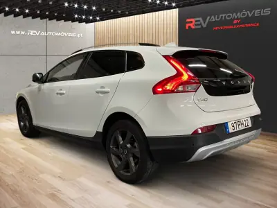 Volvo V40 Cross Country 2014 — foto 4 de 20