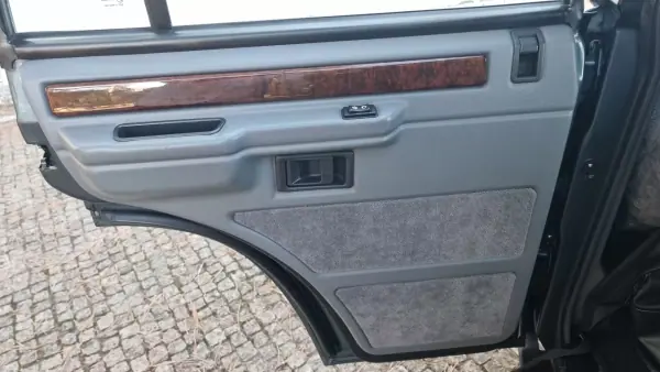 Land Rover Range Rover 1996 - 35500 EUR, 143108 km - AUTO.MOTO.pt - 143108km - foto 36 de 49