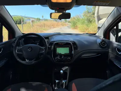 Renault Captur 2016 - 11900 EUR, 102000 km - AUTO.MOTO.pt - 102000km - foto 9 de 50