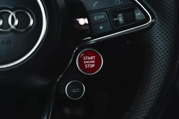 Audi R8 Coupé 2016 - 129950 EUR, 87000 km - AUTO.MOTO.pt - 87000km - foto 42 de 51