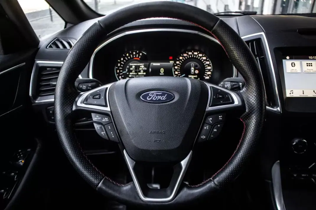 Ford S-Max 2018 - 17750 EUR, 194308 km - AUTO.MOTO.pt - 194308km - foto 13 de 47