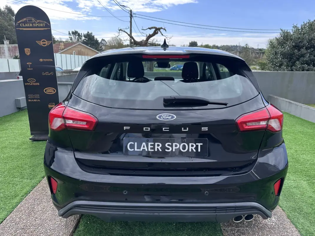 Ford Focus 2018 - 10900 EUR, 100000 km - AUTO.MOTO.pt - 100000km - foto 8 de 56