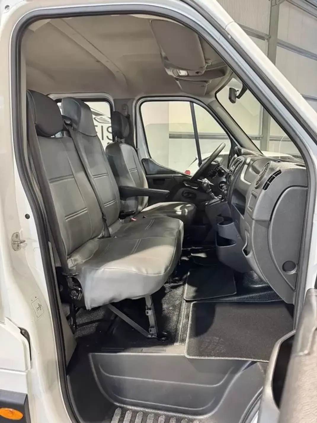 Renault Master 2019 - 18490 EUR, 264950 km - 264950km - foto 24 de 38