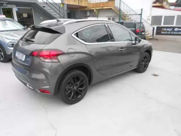 DS DS3 2017 - 16500 EUR, 56952 km - 56952km - foto 4 de 12